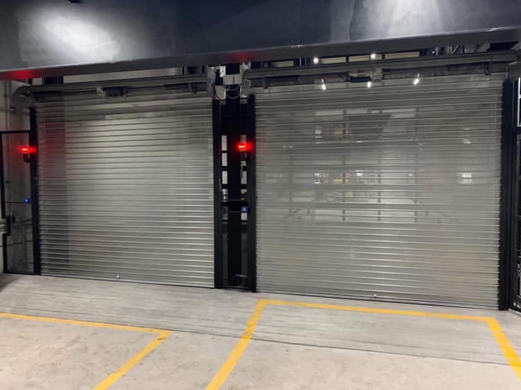 Puerta enrollable comercial automatizada — Benito Juárez, CDMX